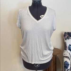 Chic V-Neck Silver Tee